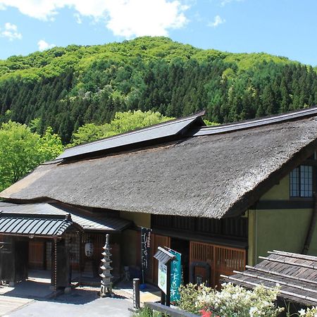 Hatago Higashiagatsuma Exterior photo