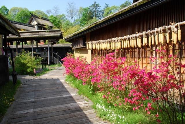 Hatago Higashiagatsuma Exterior photo