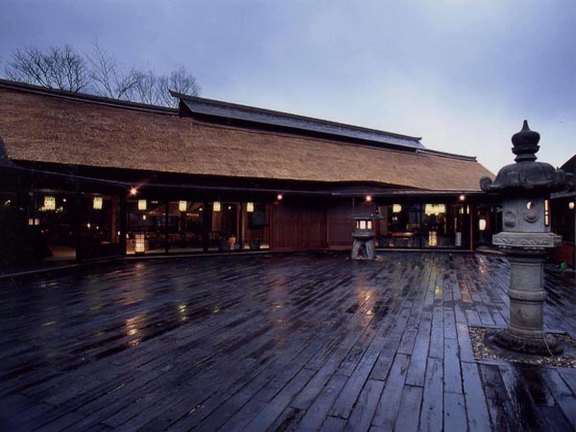 Hatago Higashiagatsuma Exterior photo